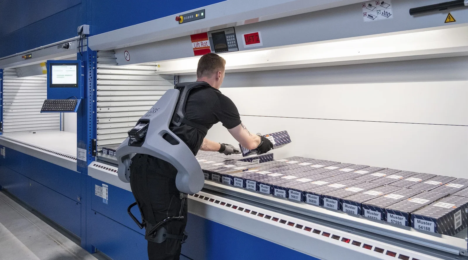 Exoesqueleto lumbar de espalda German Bionics para personal de supermercado